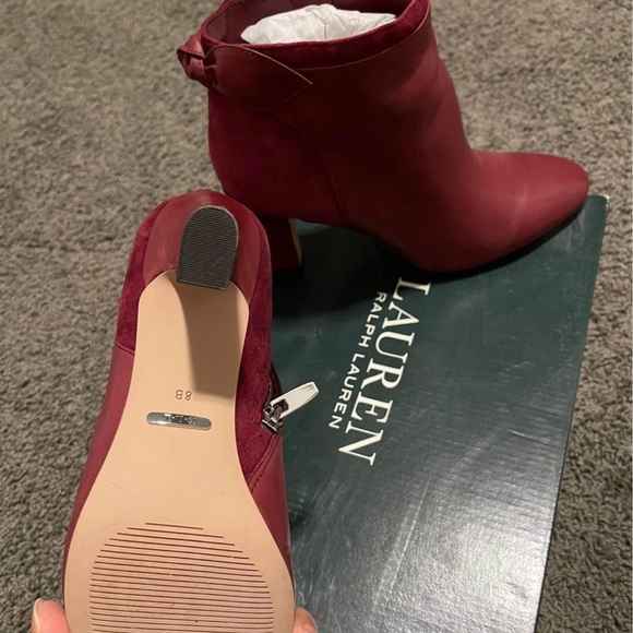 Woman’s boots - Picture 2 of 2